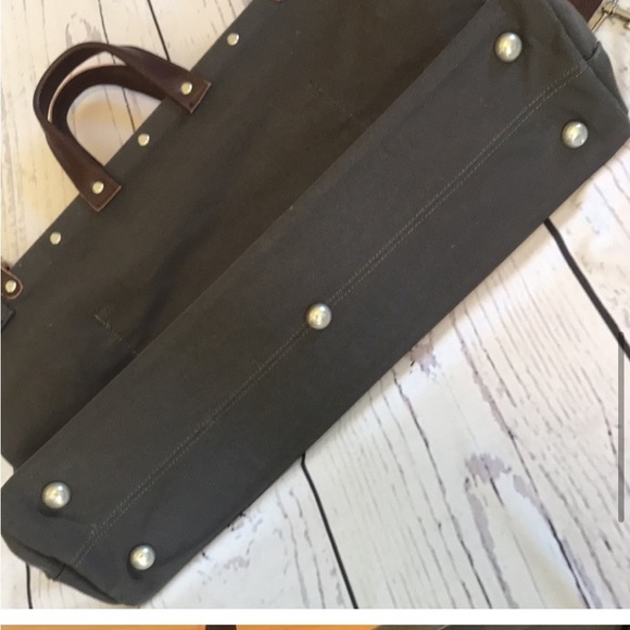 NWOT Men’s large metal frame bag - Picture 3 of 3